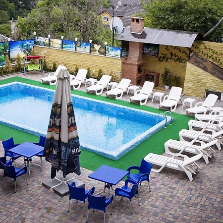 Lolo Hotel Chisinau Exterior foto